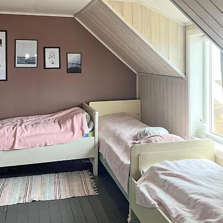 4 Bedroom Front In Holiday home *